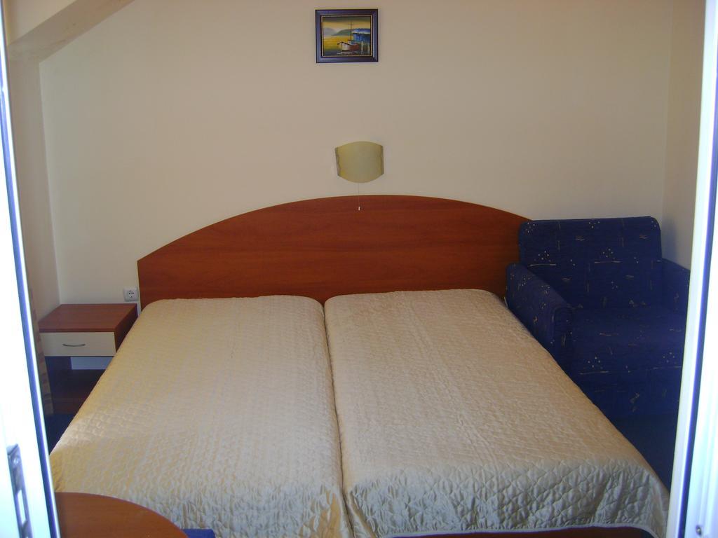 Family Hotel Diana Pomorie Extérieur photo