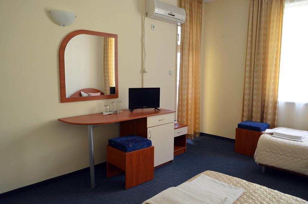 Family Hotel Diana Pomorie Extérieur photo