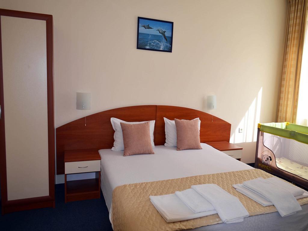 Family Hotel Diana Pomorie Extérieur photo