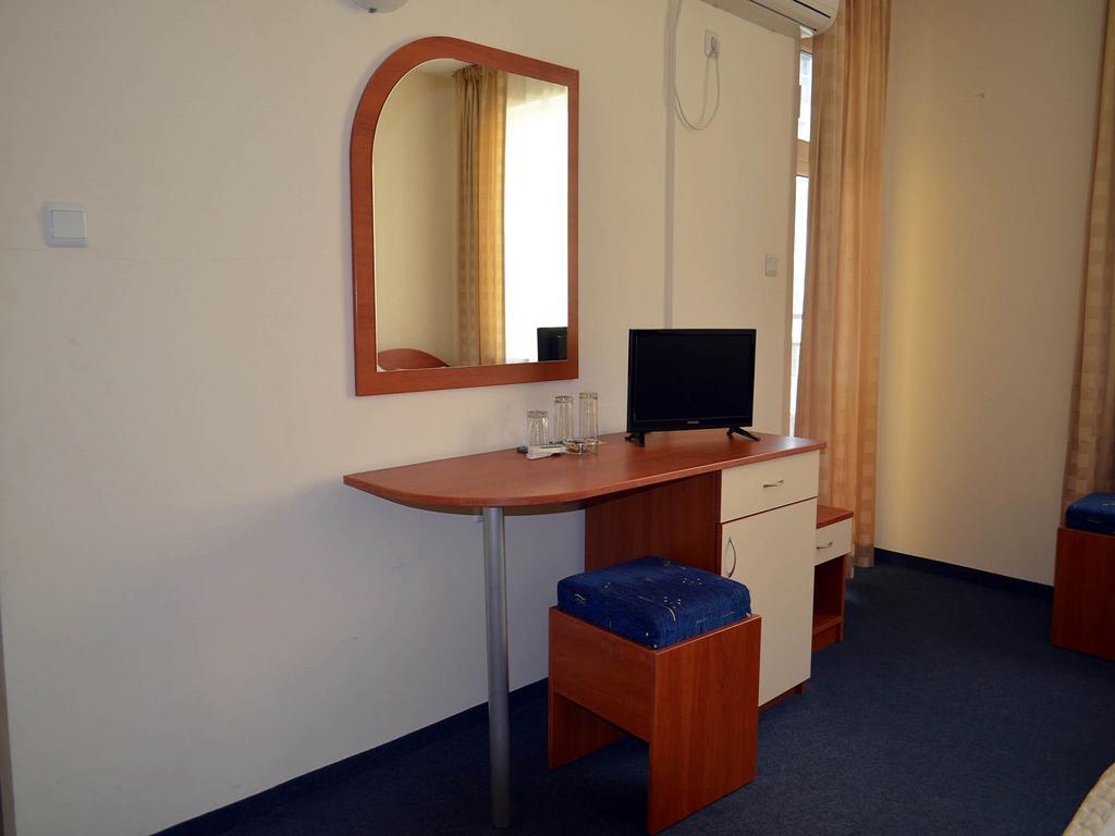 Family Hotel Diana Pomorie Extérieur photo